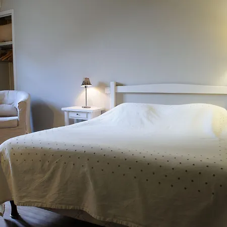 Les Chevaliers Szálloda 3*