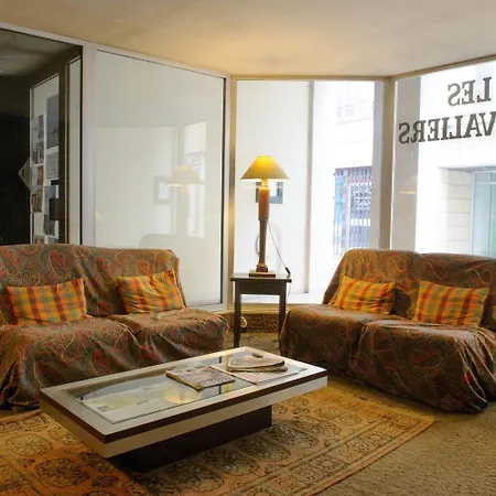 Les Chevaliers Szálloda 3*