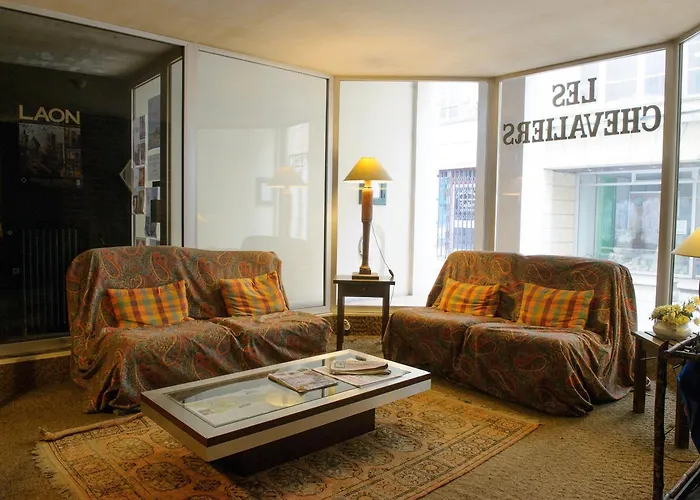 Les Chevaliers Hotel 3*